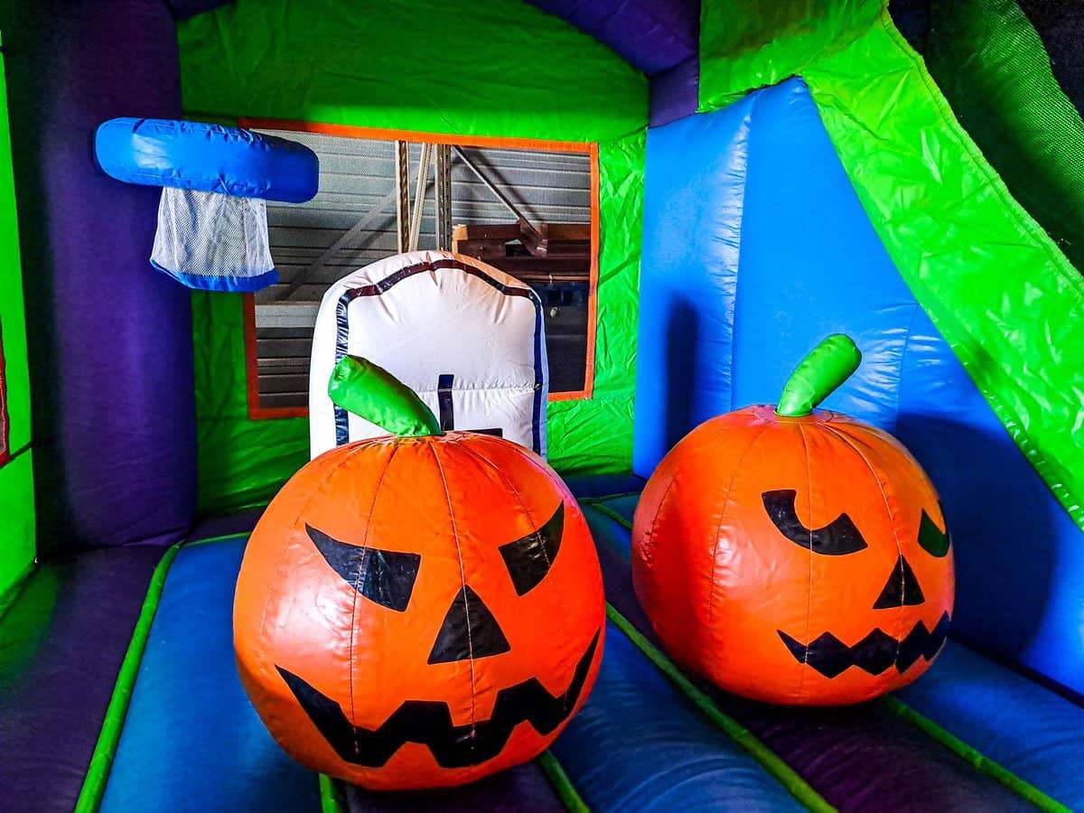 Château effrayant Halloween — vue 5