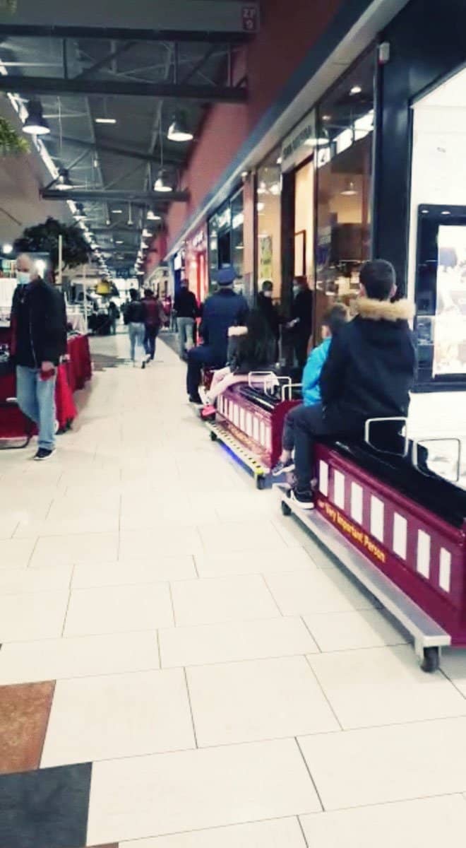 Petit train chez Elite Animation pour galeries commerciales.