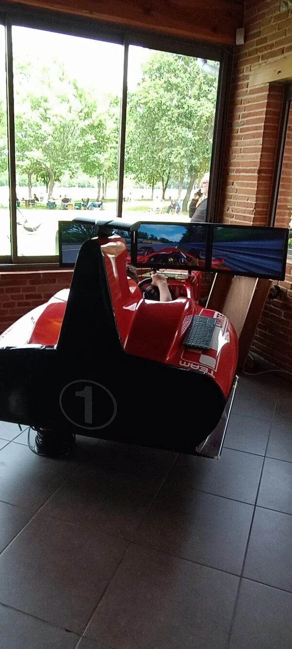 Simulateur F1 chez Elite Animation Toulouse Occitanie